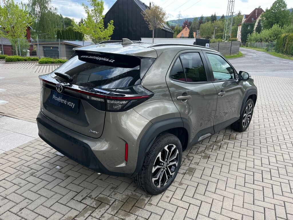 Toyota Yaris Cross SUV / Terénní 1,5 l 68 kw