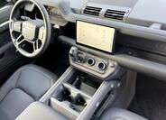 Land Rover Defender 36
