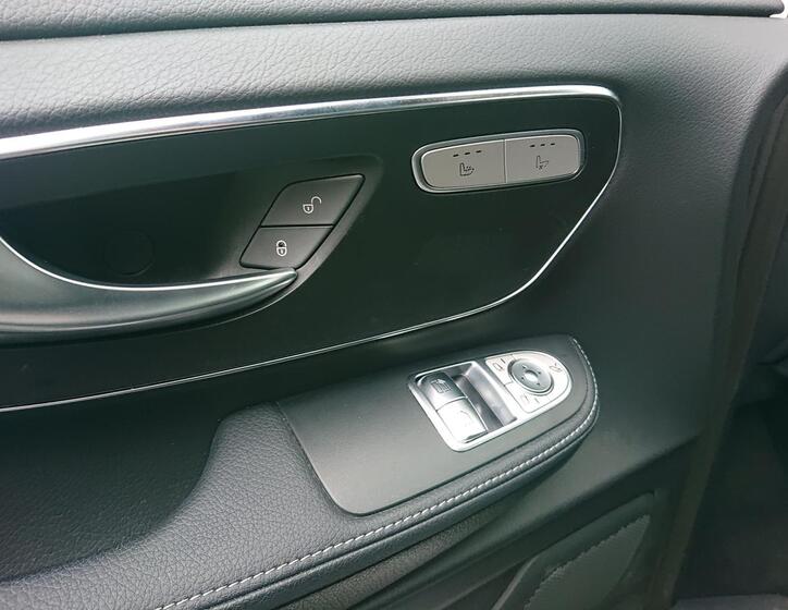 Mercedes-Benz Třídy V 13