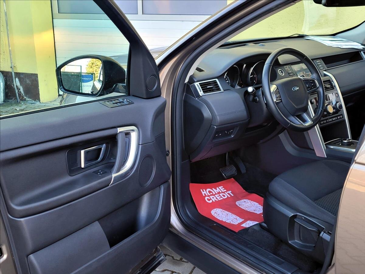 Land Rover Discovery Sport SUV / Terénní 2,0 l 110 kw