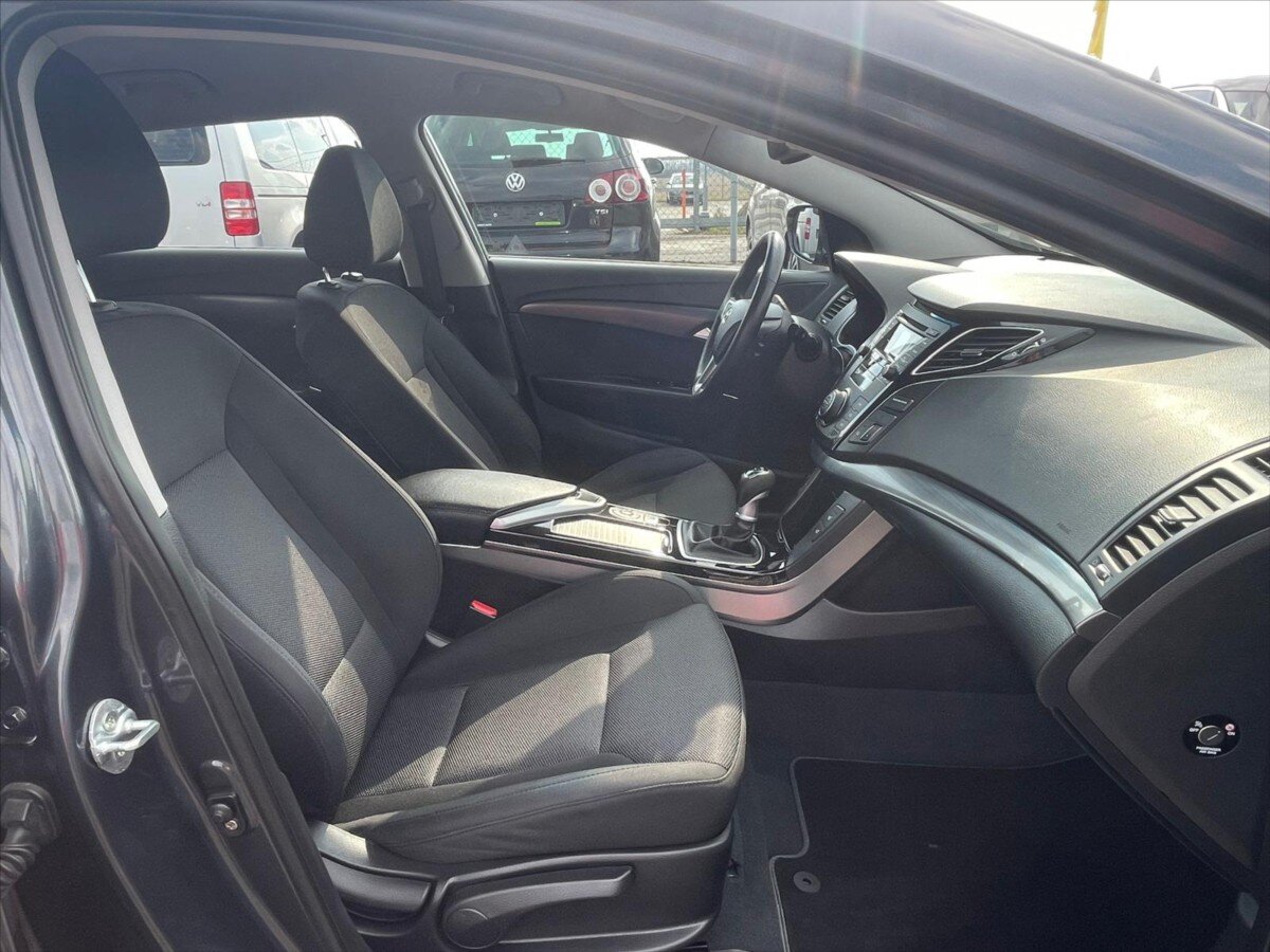 Hyundai i40 Kombi 1,6 l 99 kw