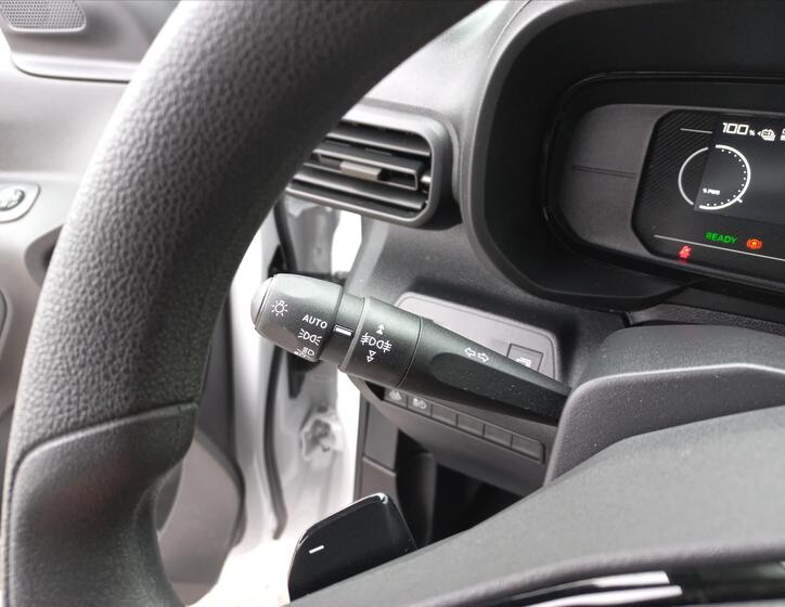 Toyota ProAce City 11