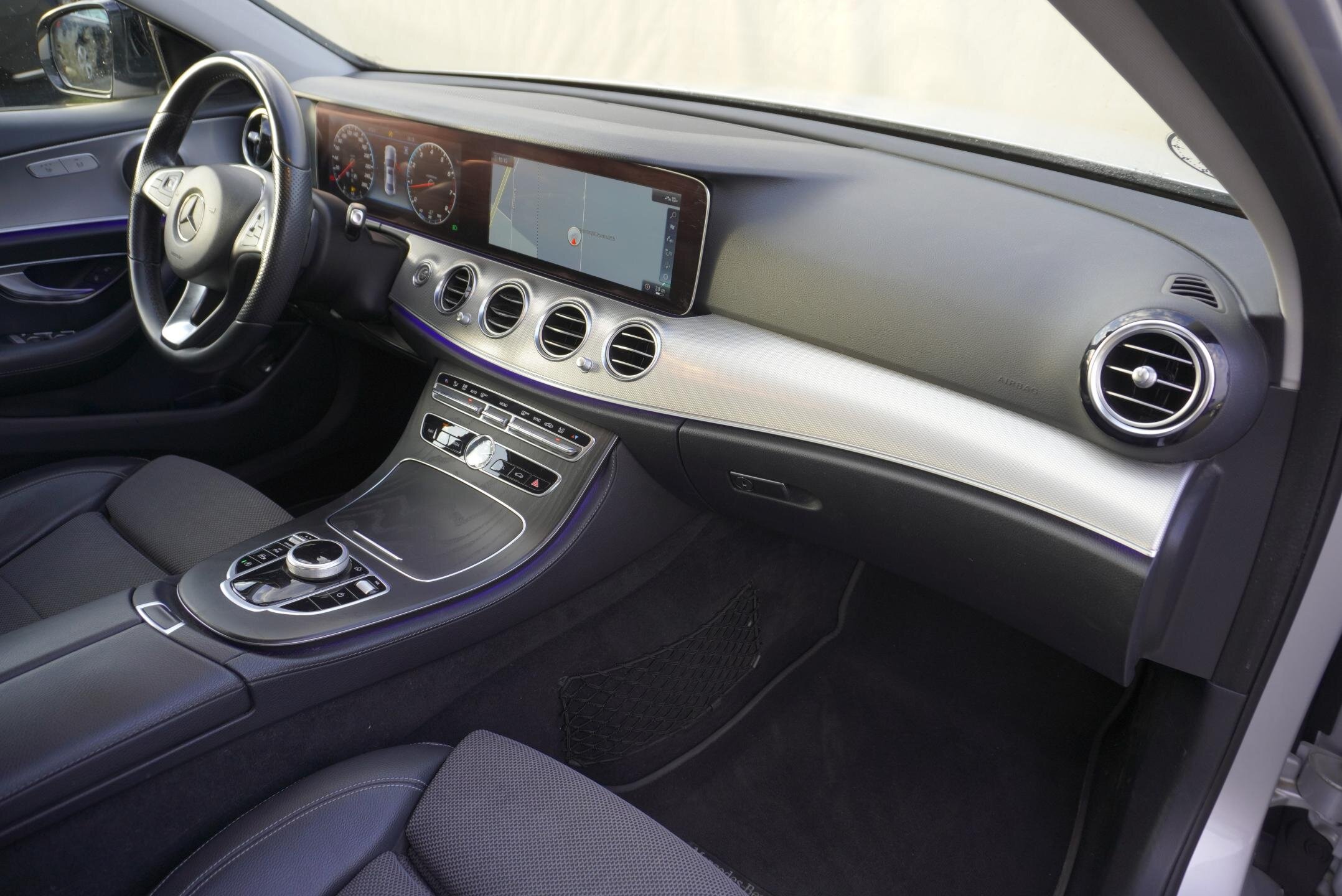 Mercedes-Benz Třídy E Sedan 2,0 l 180 kw