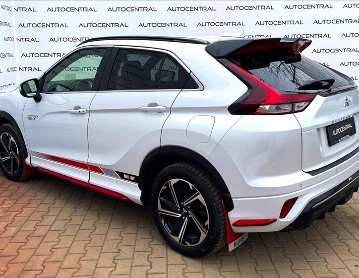 Mitsubishi Eclipse Cross SUV 2,4 l 130 kw