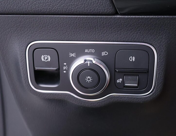 Mercedes-Benz EQA 20