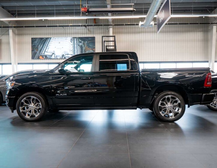 Dodge RAM 2