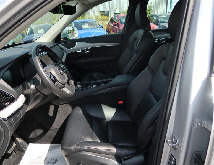 Volvo XC90 SUV / Terénní 2,0 l 173 kw