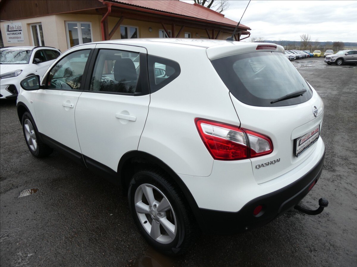 Nissan Qashqai SUV 2,0 l 104 kw