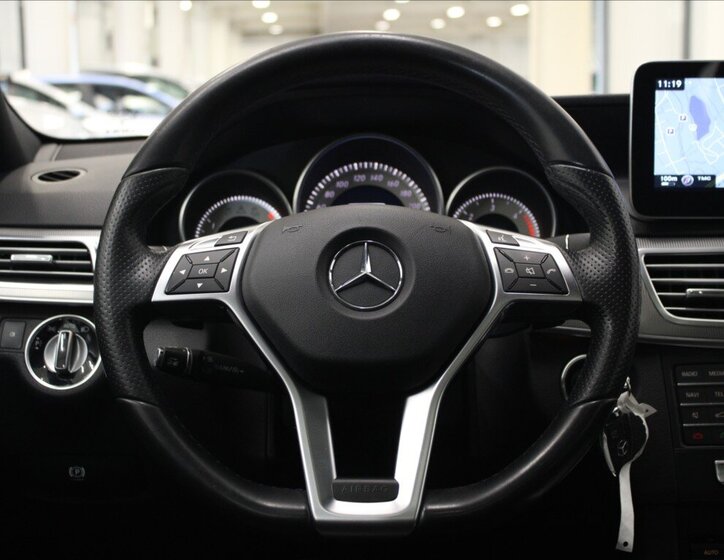 Mercedes-Benz Třídy E Kombi 3,0 l 190 kw