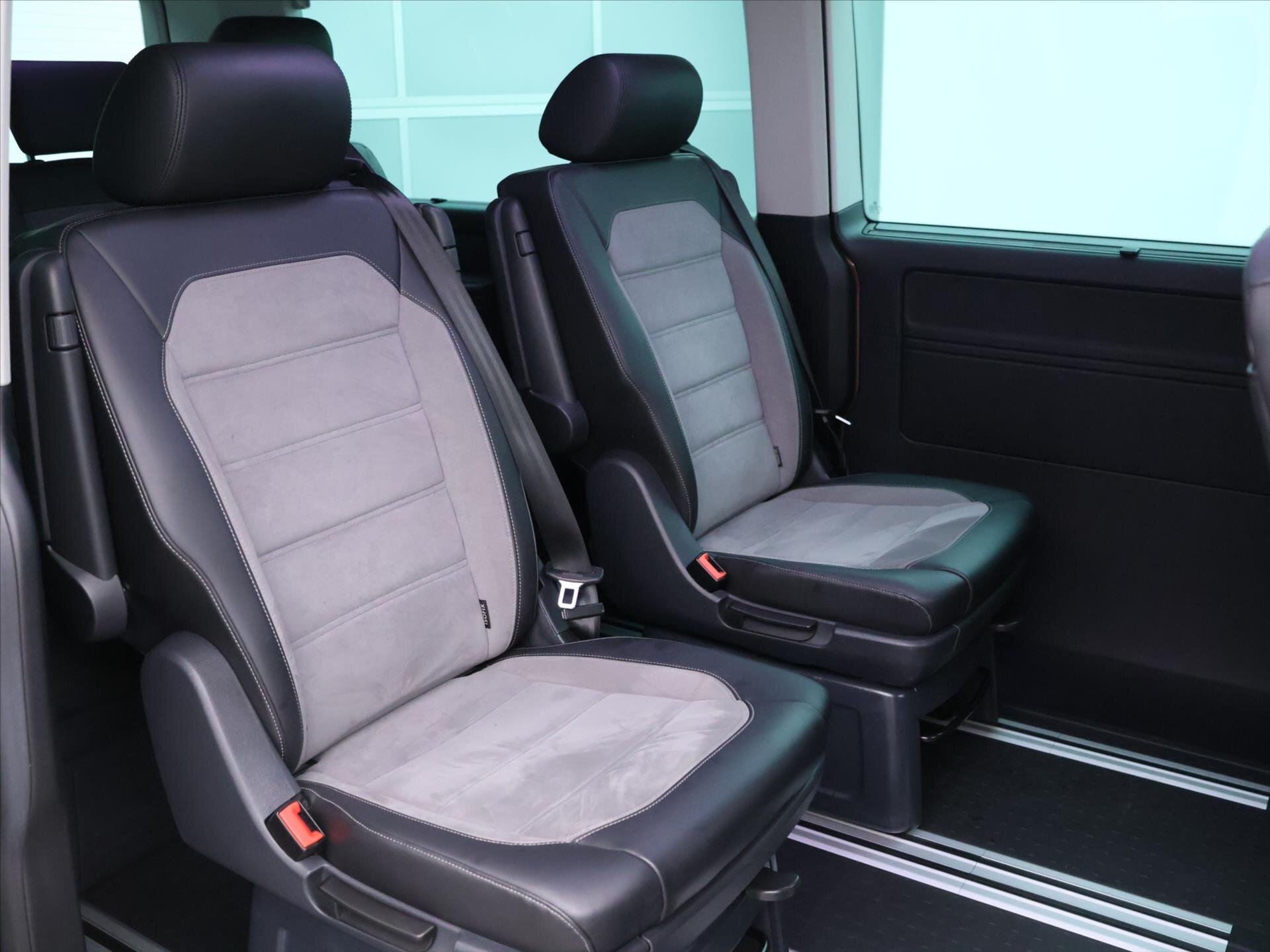 Volkswagen Multivan Kombi 2,0 l 146 kw