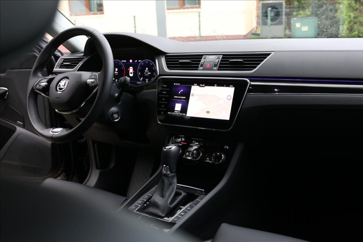 Škoda Superb Sedan / Limuzína 2,0 l 140 kw