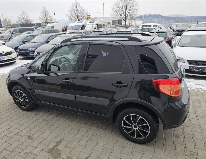Suzuki SX4 9