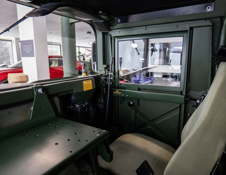 Hummer H1 SUV / Terénní 6,2 l 110 kw