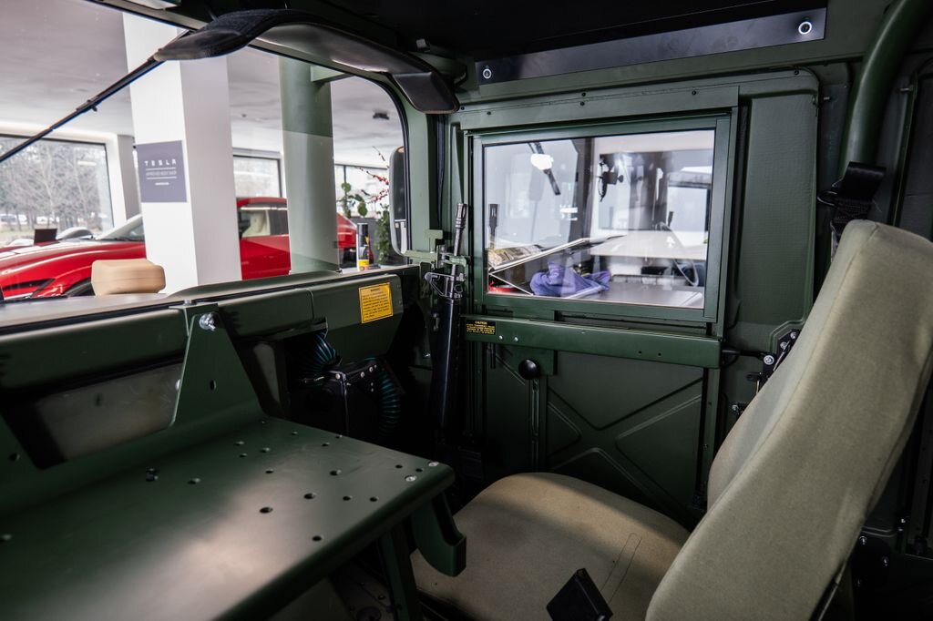 Hummer H1 SUV / Terénní 6,2 l 110 kw