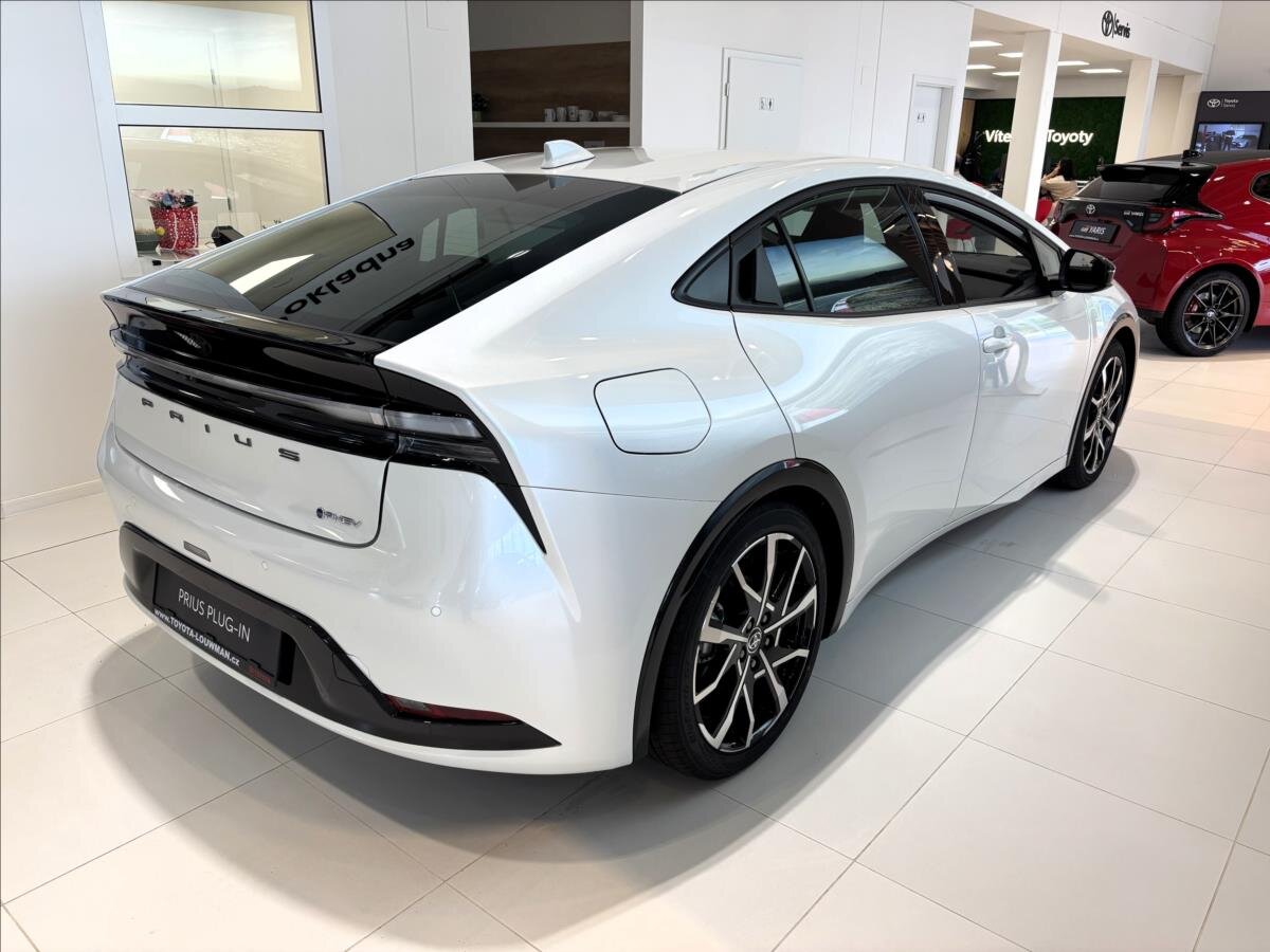 Toyota Prius Liftback 2,0 l 164 kw