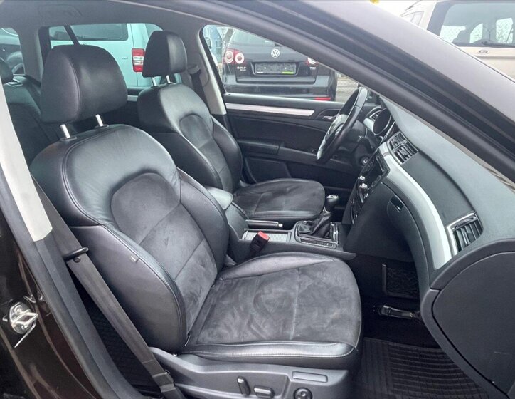 Škoda Superb Kombi 1,6 l 77 kw