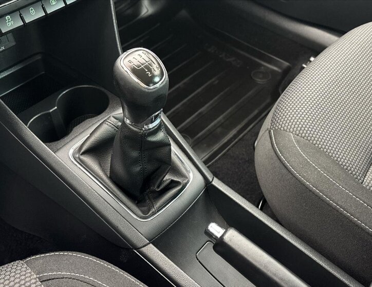 Škoda Rapid Liftback 1,2 l 77 kw