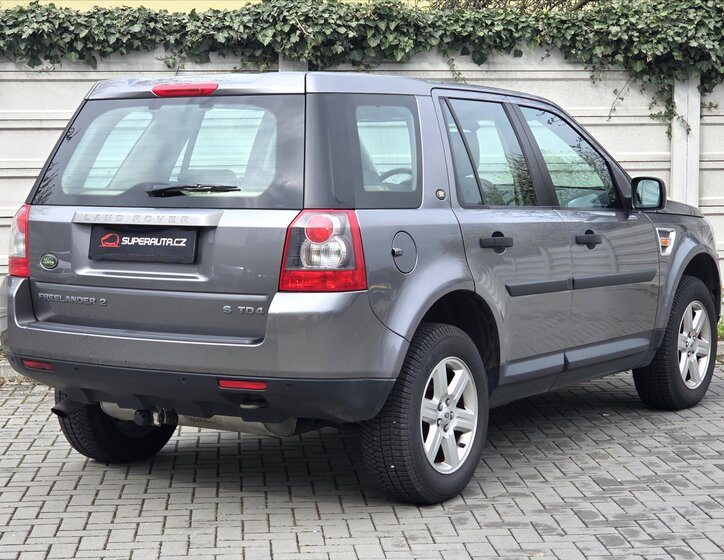 Land Rover Freelander SUV / Terénní 2,2 l 118 kw