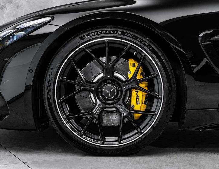 Mercedes-Benz AMG GT 2