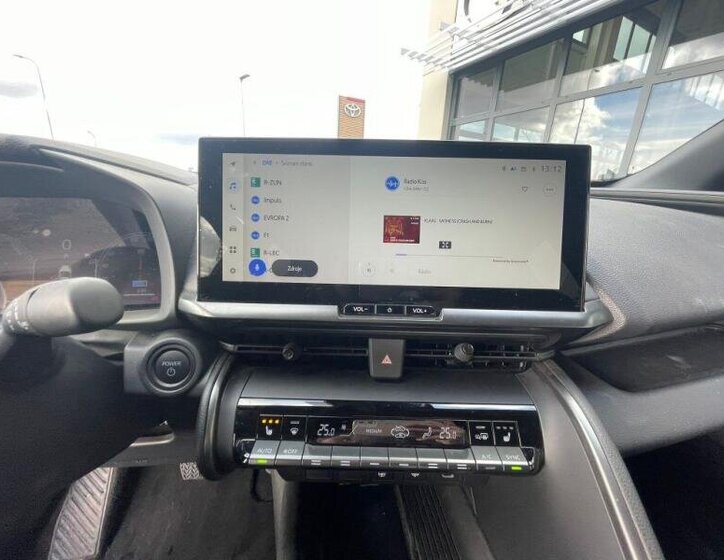 Toyota C-HR SUV / Terénní 1,8 l 98 kw