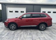 Mitsubishi Outlander SUV / Terénní 2,3 l 110 kw