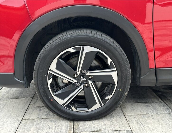 Mitsubishi Eclipse Cross SUV / Terénní 2,4 l 138 kw