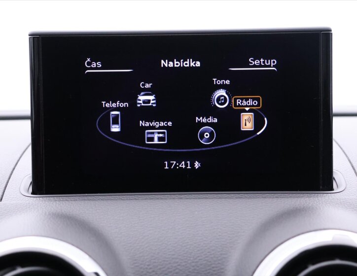 Audi S3 Hatchback 2,0 l 221 kw