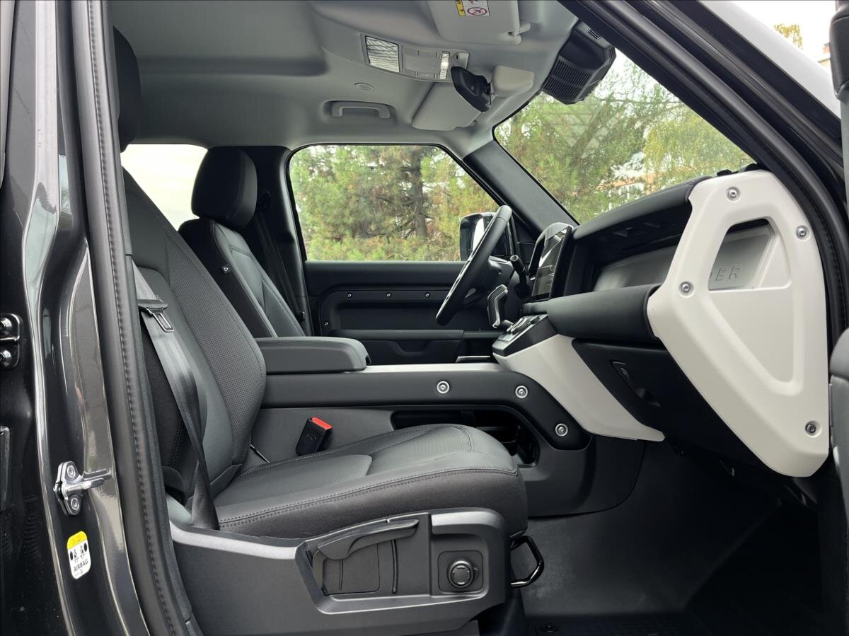 Land Rover Defender SUV 3,0 l 147 kw