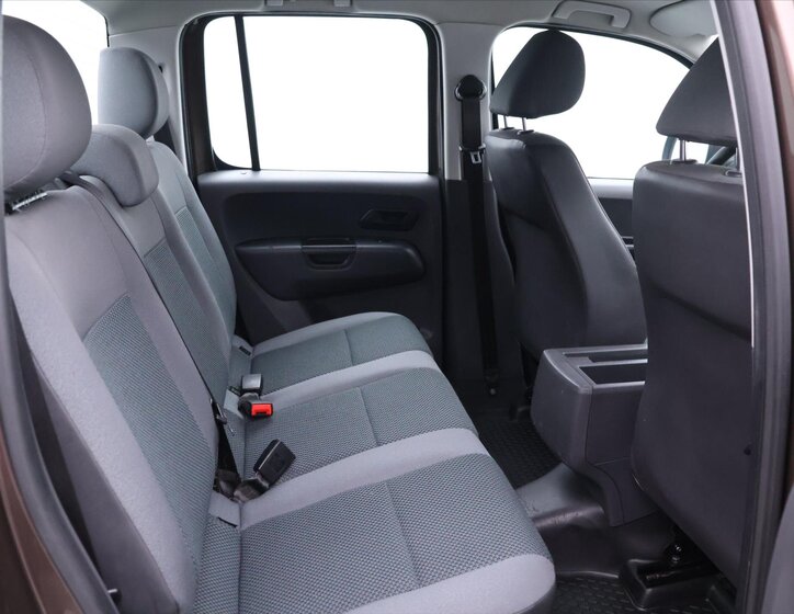 Volkswagen Amarok 12