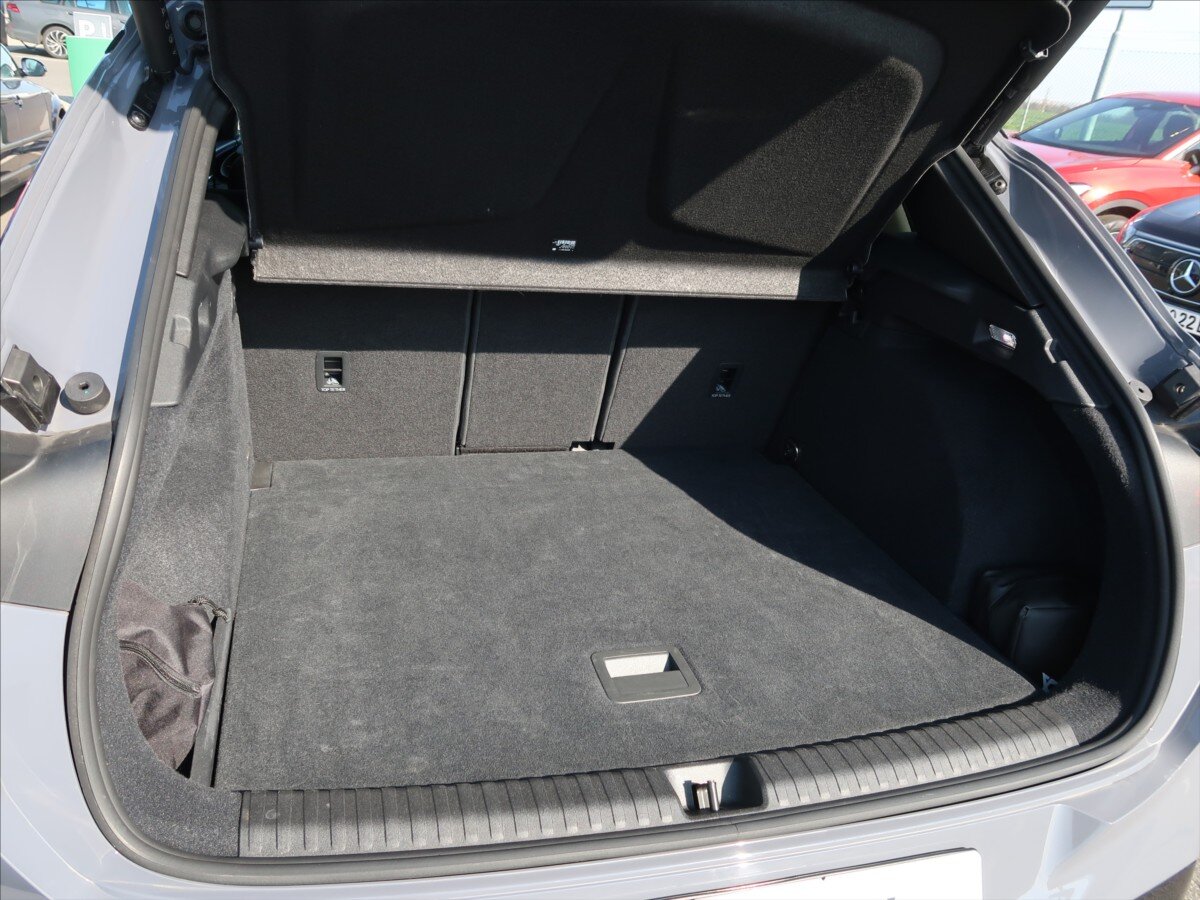 Cupra Terramar SUV / Terénní 2,0 l 195 kw