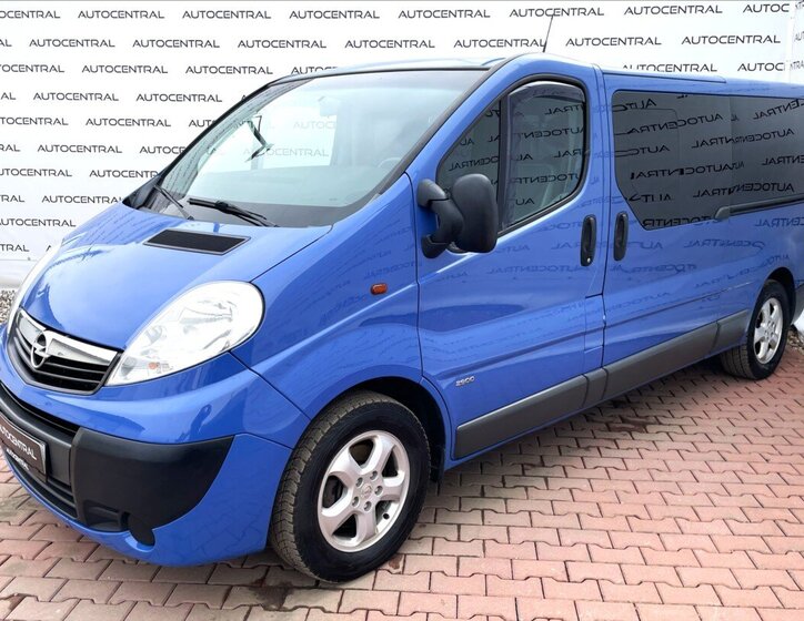 Opel Vivaro MPV 2,5 l 107 kw