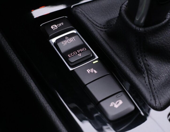 BMW X1 SUV 2,0 l 140 kw