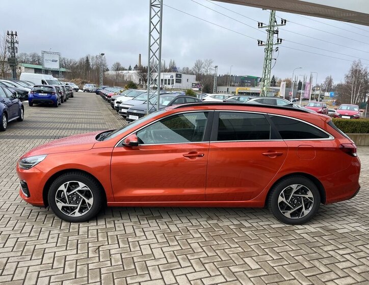 Hyundai i30 Kombi 998,0 73 kw