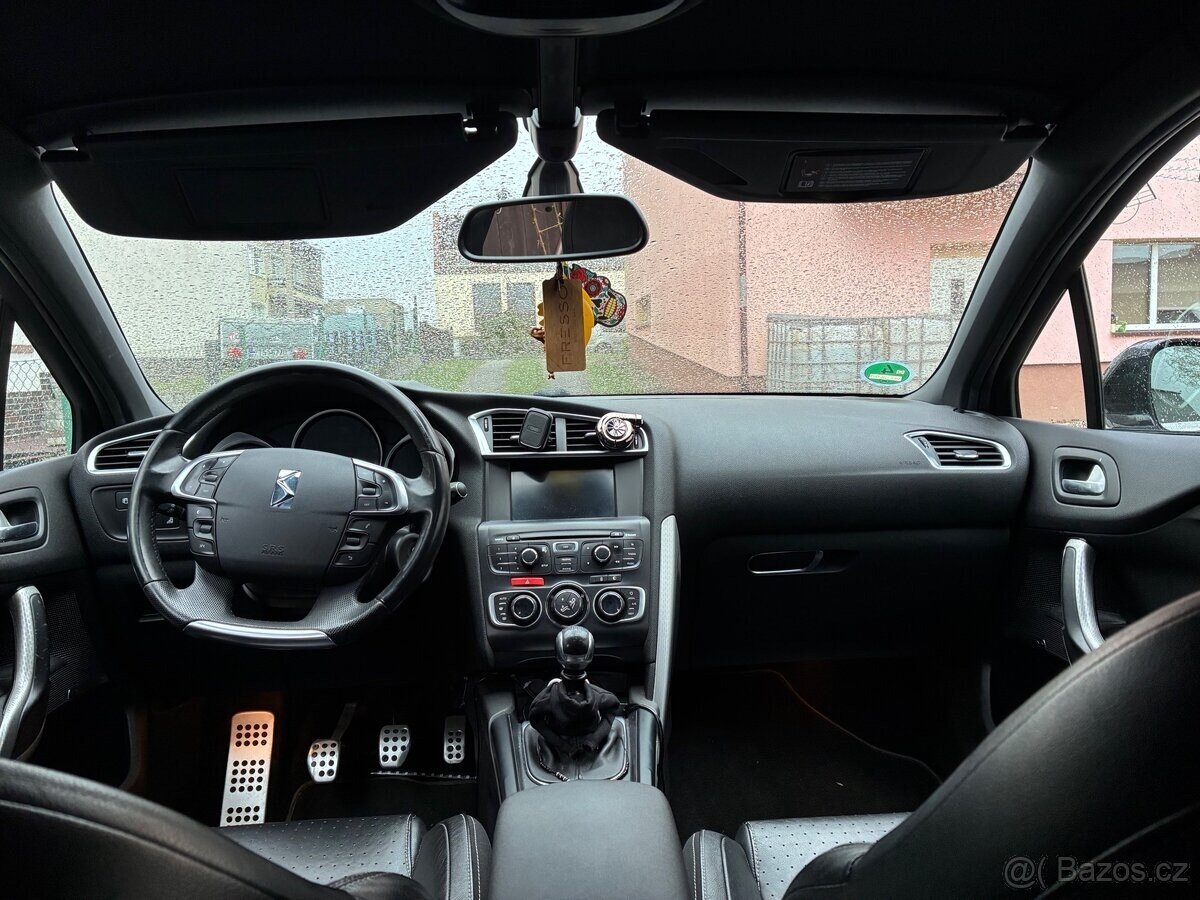 Citroën DS4 Hatchback 2,0 l 120 kw