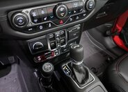 Jeep Wrangler Kombi 2,0 l 200 kw