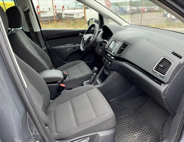Seat Alhambra Kombi 2,0 l 110 kw