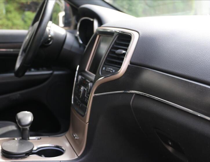 Jeep Grand Cherokee 46