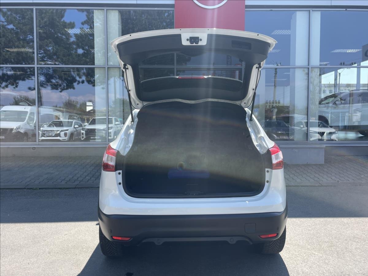 Nissan Qashqai SUV / Terénní 1,2 l 85 kw