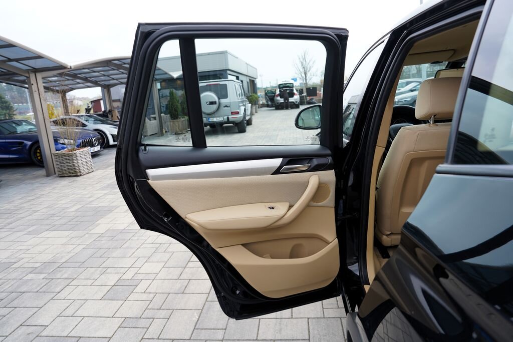 BMW X3 SUV / Terénní 2,0 l 110 kw