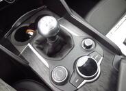 Alfa Romeo Giulia 19