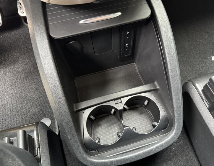 Mercedes-Benz Třídy V VAN-Minibus 2,0 l 174 kw