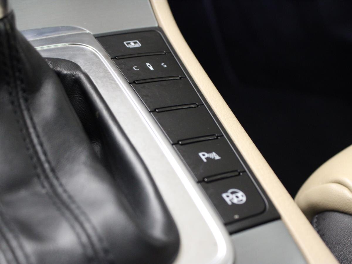 Volkswagen CC Sedan 3,6 l 220 kw