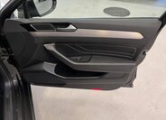 Volkswagen Passat Sedan / Limuzína 1,5 l 110 kw