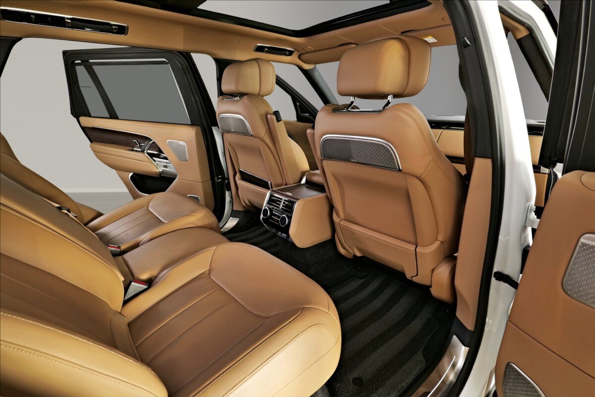 Land Rover Range Rover SUV 4,4 l 390 kw