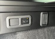 Land Rover Range Rover Velar SUV / Terénní 2,0 l 150 kw