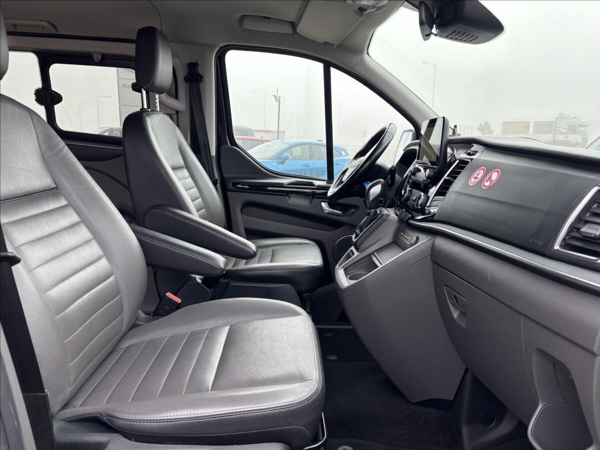 Ford Tourneo Custom Kombi 2,0 l 125 kw