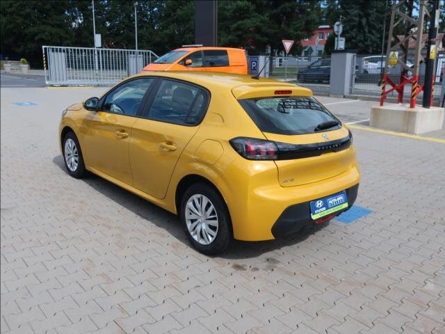 Peugeot 208 Hatchback 1,2 l 55 kw