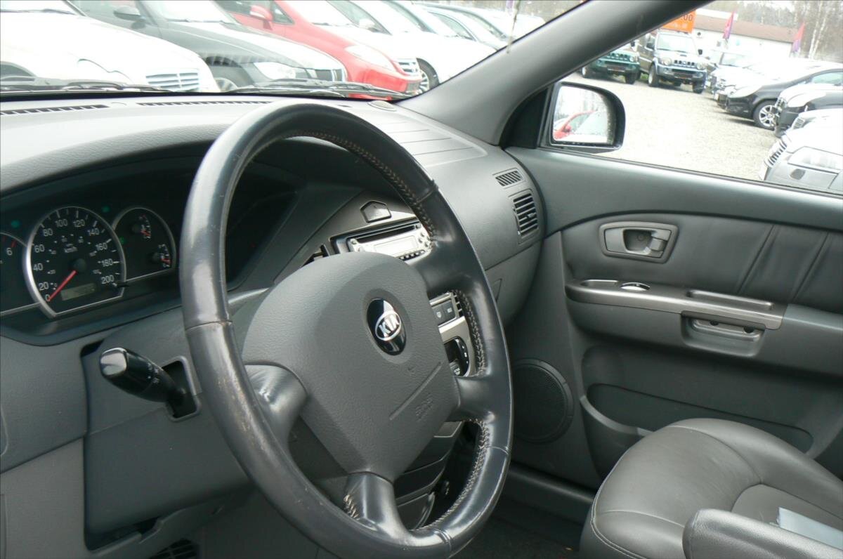 KIA Carens Hatchback 2,0 l 83 kw