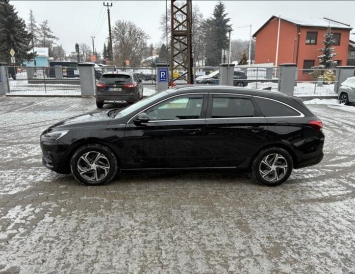 Hyundai i30 Kombi 998,0 88 kw
