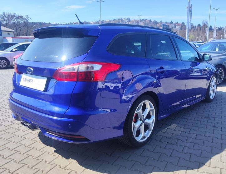 Ford Focus Kombi 2,0 l 218 kw